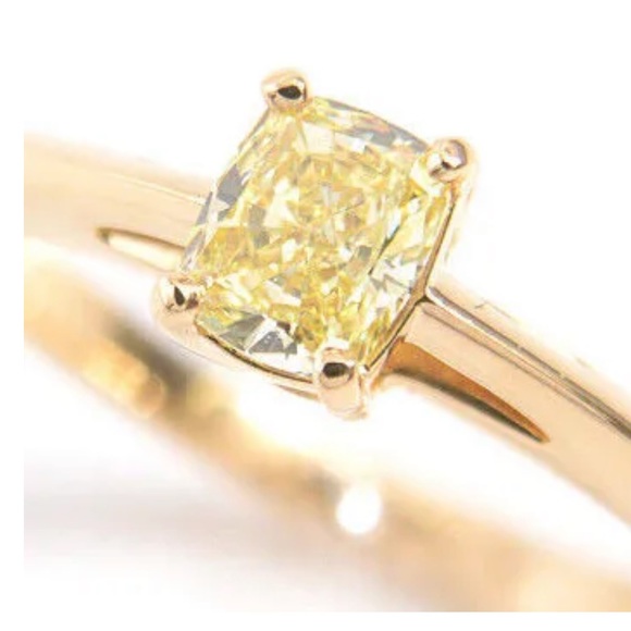 Meet your Posher, Tiffany - Picture 1 of 1